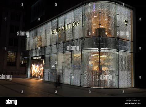 louis vuitton warsaw store.